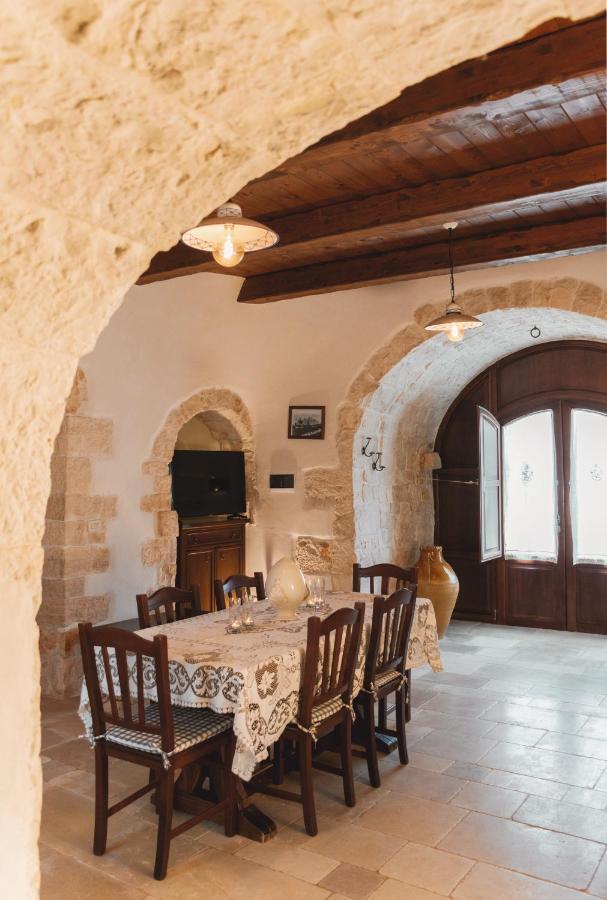 Masseria Montanaro Чистернино Экстерьер фото