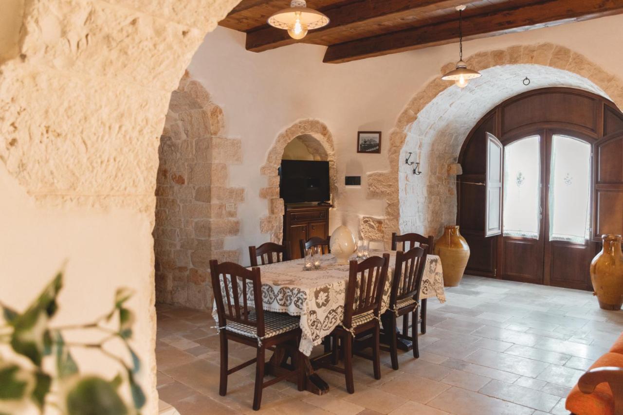 Masseria Montanaro Чистернино Экстерьер фото