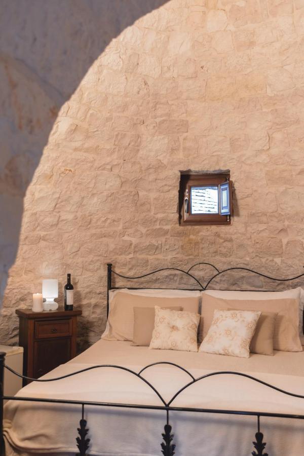Masseria Montanaro Чистернино Экстерьер фото