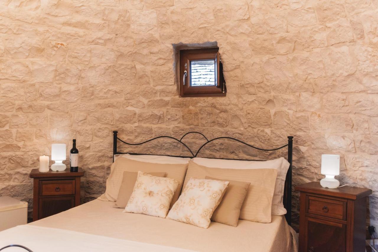 Masseria Montanaro Чистернино Экстерьер фото