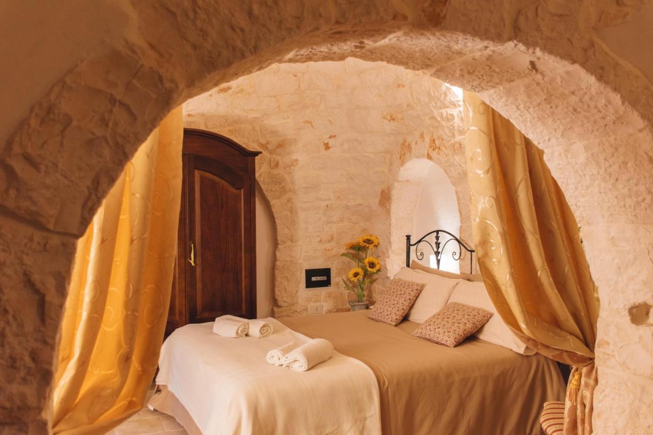 Masseria Montanaro Чистернино Экстерьер фото